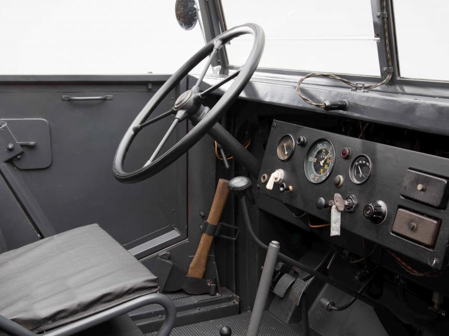 Интерьер Steyr 2000 А (270) 1944 года  (фото 9 из 9)